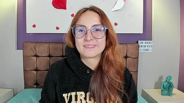 rhosyn reyes online show from February 13, 7:42 pm