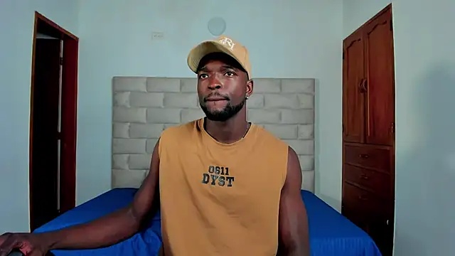 Dylan Taylor online show from November 26, 12:39 pm