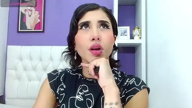 aliss-diaz online show from January 21, 8:54 pm