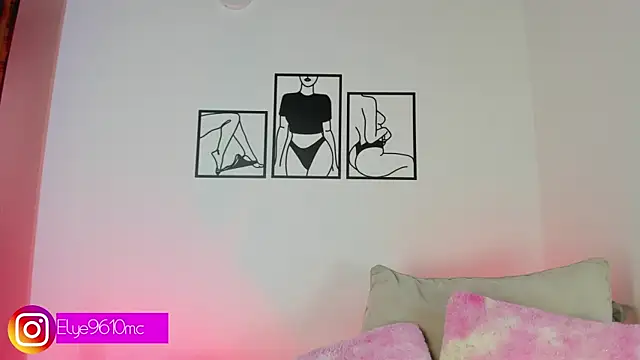 ellie mcdonald online show from December 19, 9:44 pm