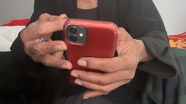 skarfosbabes69 online show from November 3, 5:20 am