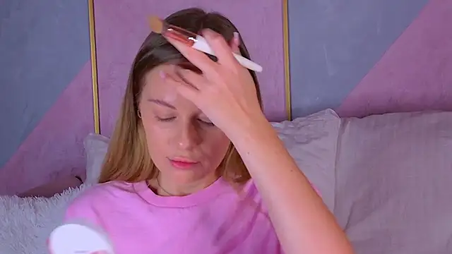 BeatriceEsmont online show from October 16, 7:26 pm