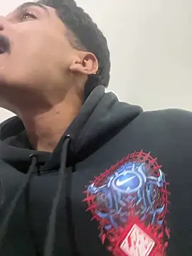 Snapshot of latin_bbc chatting on January 13, 5:35 am latin bbc online show from January 13, 5:35 am