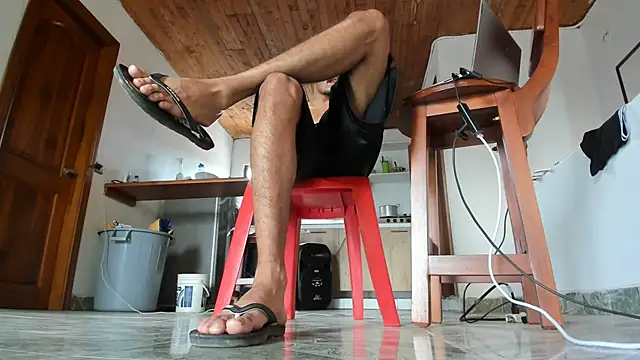 Snapshot of latin_bbc chatting on February 6, 3:37 pm latin bbc online show from February 6, 3:37 pm