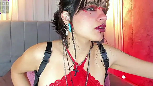 lilith hart online show from February 13, 6:20 am