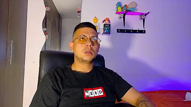 Nymphobuddies online show from September 29, 8:24 pm