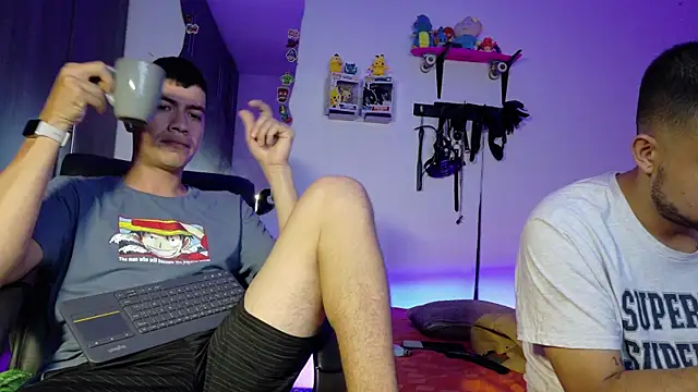 Nymphobuddies online show from March 31, 8:20 pm