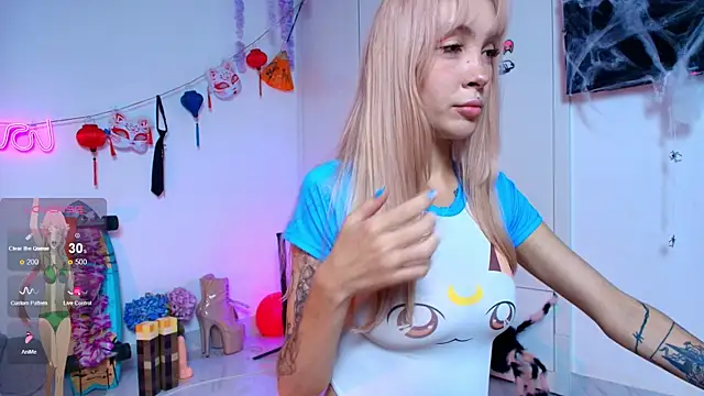 Snapshot of sweed_angel chatting on November 21, 5:50 am sweed angel online show from November 21, 5:50 am