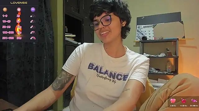 Snapshot of gooddess_isis chatting on December 23, 5:39 am gooddess isis online show from December 23, 5:39 am