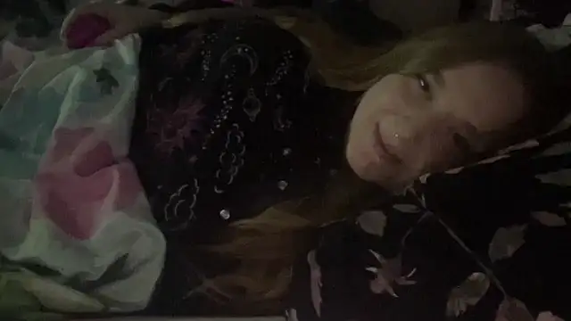 thickgingergoddess online show from January 17, 5:42 am