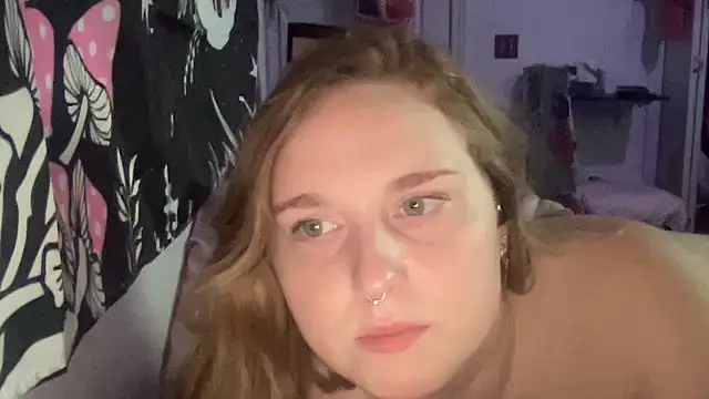 thickgingergoddess online show from January 19, 5:58 am