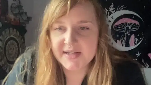 thickgingergoddess online show from February 6, 8:02 pm