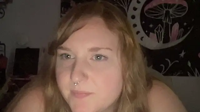 thickgingergoddess online show from February 24, 11:19 pm