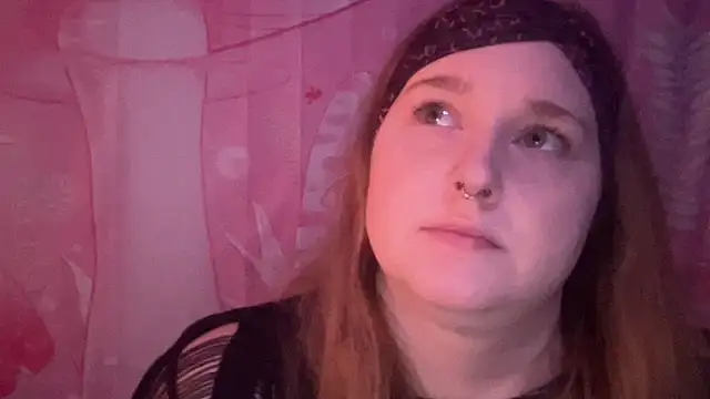 thickgingergoddess online show from February 28, 11:23 pm