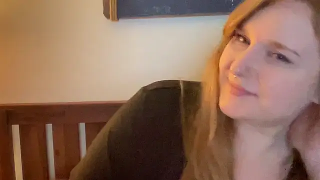thickgingergoddess online show from March 6, 5:14 am