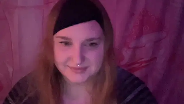thickgingergoddess online show from March 12, 5:17 pm