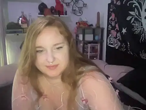 thickgingergoddess online show from September 8, 6:40 pm