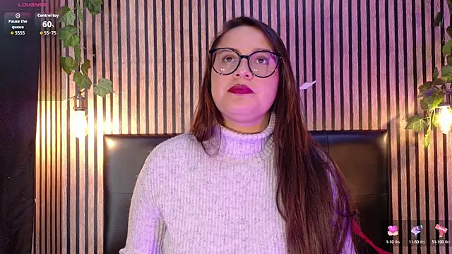 Snapshot of Victoria_Ponce1 chatting on September 24, 8:34 pm Victoria Ponce1 online show from September 24, 8:34 pm