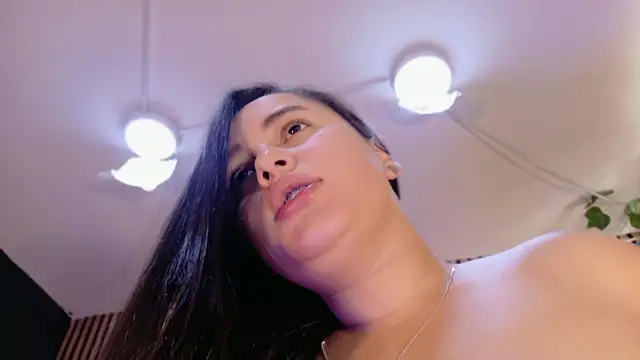 Snapshot of Victoria_Ponce1 chatting on September 26, 7:40 pm Victoria Ponce1 online show from September 26, 7:40 pm