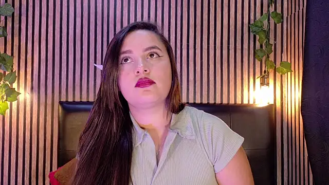 Snapshot of Victoria_Ponce1 chatting on October 6, 7:44 pm Victoria Ponce1 online show from October 6, 7:44 pm