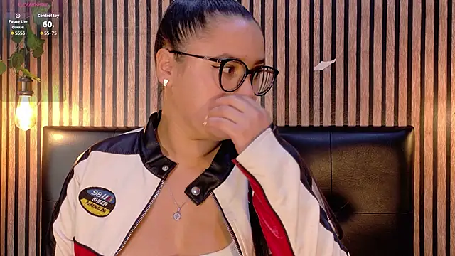 Snapshot of Victoria_Ponce1 chatting on October 7, 9:12 pm Victoria Ponce1 online show from October 7, 9:12 pm