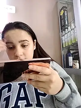 Snapshot of Victoria_Ponce1 chatting on October 30, 5:57 pm Victoria Ponce1 online show from October 30, 5:57 pm