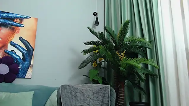 Snapshot of EvySmithXXX chatting on January 8, 6:48 am EvySmithXXX online show from January 8, 6:48 am