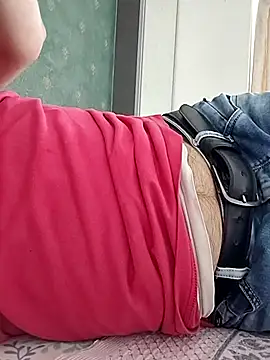 samee00721 online show from October 11, 6:45 am