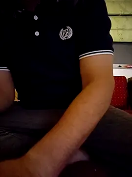 Snapshot of samee00721 chatting on November 4, 6:18 pm samee00721 online show from November 4, 6:18 pm