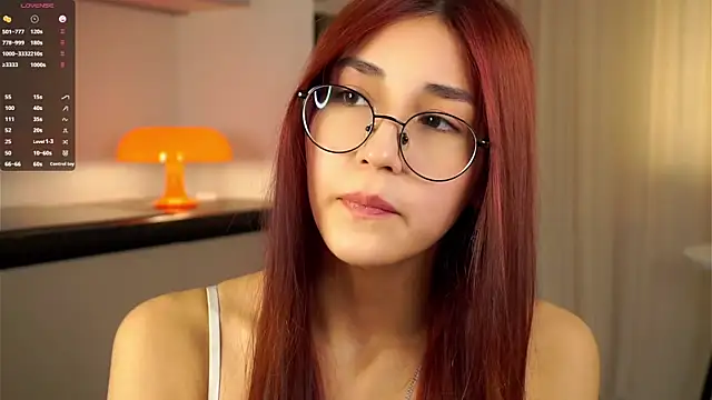 Snapshot of AnnisCharlton chatting on December 16, 11:22 am AnnisCharlton online show from December 16, 11:22 am