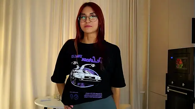 Snapshot of AnnisCharlton chatting on December 22, 8:16 am AnnisCharlton online show from December 22, 8:16 am