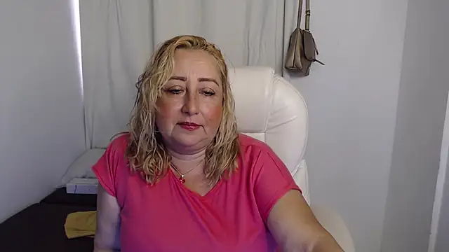 Xileny-Halliwey online show from October 10, 4:28 pm