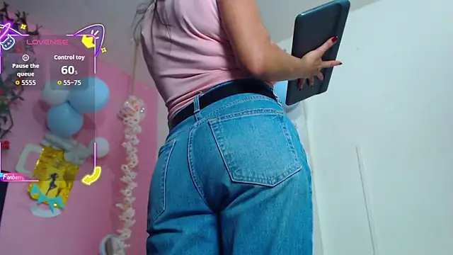 Snapshot of GeorginaBianco chatting on September 24, 12:08 pm GeorginaBianco online show from September 24, 12:08 pm