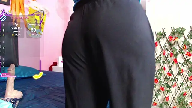 Snapshot of GeorginaBianco chatting on October 1, 12:11 pm GeorginaBianco online show from October 1, 12:11 pm