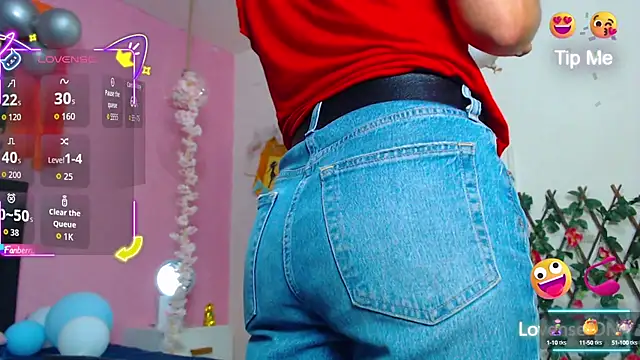 Snapshot of GeorginaBianco chatting on October 6, 12:13 pm GeorginaBianco online show from October 6, 12:13 pm