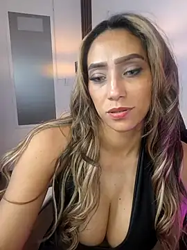 Snapshot of salome_drasin chatting on September 11, 3:39 am salome drasin online show from September 11, 3:39 am