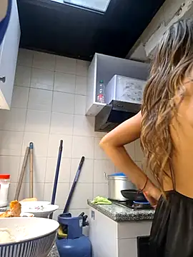 Snapshot of salome_drasin chatting on October 19, 4:18 pm salome drasin online show from October 19, 4:18 pm