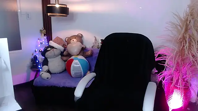 salome drasin online show from November 18, 9:58 am