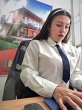 LIZ-06  online show from November 4, 1:54 pm