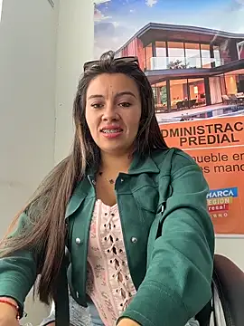 Snapshot of LIZ-06_ chatting on March 24, 3:28 pm LIZ-06 online show from March 24, 3:28 pm