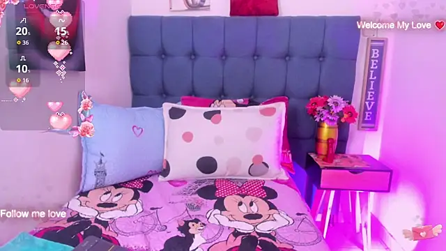 Snapshot of Hellen_starx chatting on October 24, 4:53 am Hellen starx online show from October 24, 4:53 am