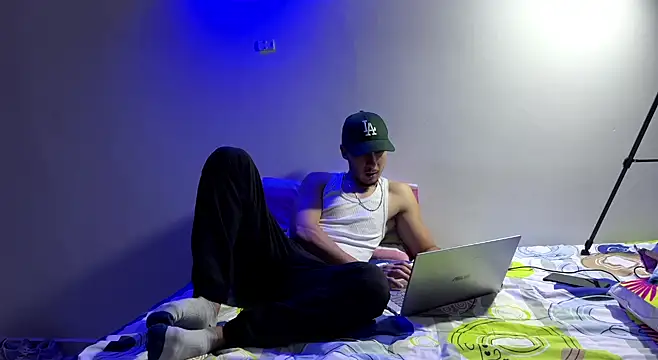 KeylorXXX online show from February 4, 11:53 pm