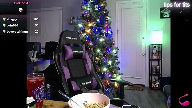 tayweird online show from December 17, 5:29 am