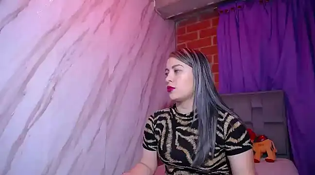 Snapshot of Cinthia_Kendall chatting on December 21, 4:30 am Cinthia Kendall online show from December 21, 4:30 am