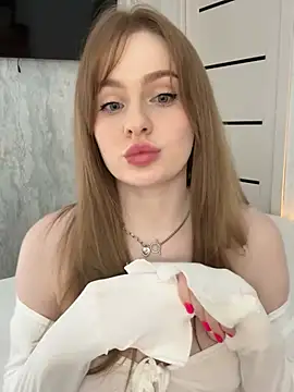 Snapshot of CaseyCumFace chatting on January 22, 7:45 pm CaseyCumFace online show from January 22, 7:45 pm