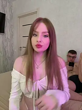 Snapshot of CaseyCumFace chatting on February 18, 10:47 pm CaseyCumFace online show from February 18, 10:47 pm