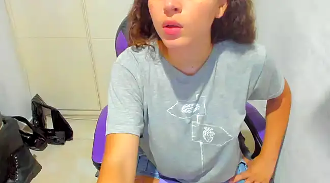 Snapshot of Lily_anal_squirt_ chatting on December 21, 7:27 pm Lily anal squirt online show from December 21, 7:27 pm