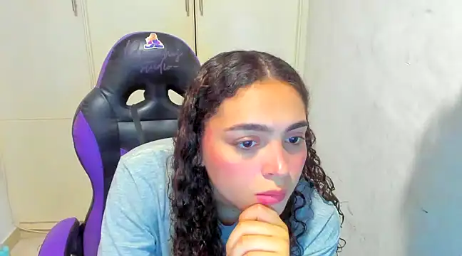 Snapshot of Lily_anal_squirt_ chatting on December 28, 8:25 pm Lily anal squirt online show from December 28, 8:25 pm