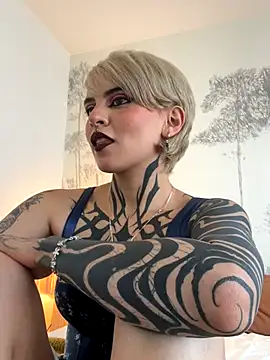 Trinity   s online show from October 12, 12:04 pm