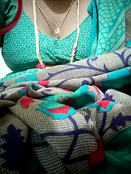 Cute-chinny online show from September 22, 1:13 pm